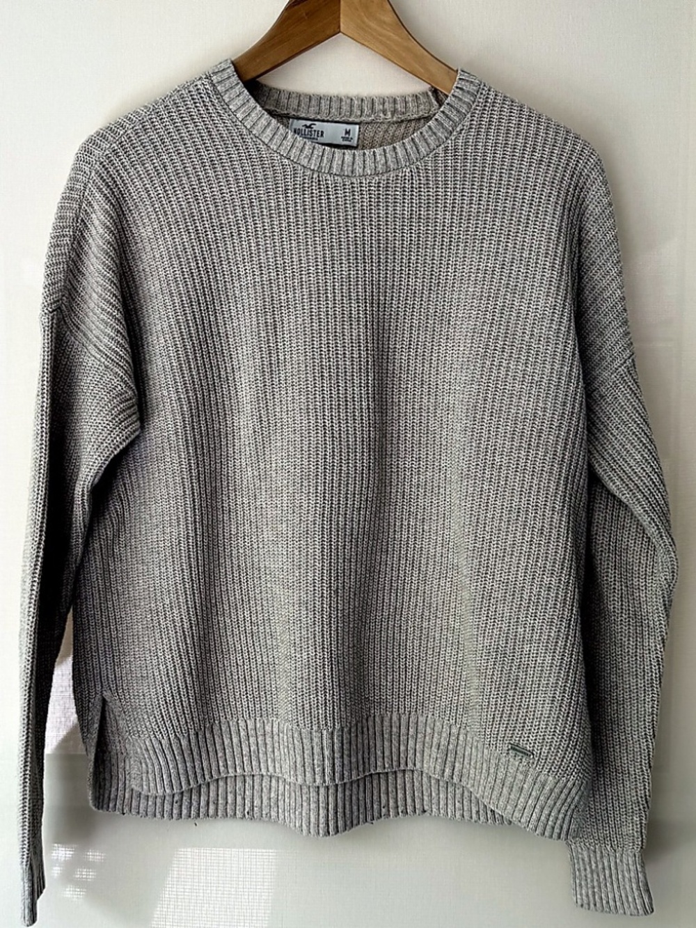 Hollister Tan Chunky Knit Sweater Medium Cozy Neutral Minimalist Pullover - Picture 6 of 8